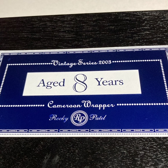 2003 VINTAGE ROCKY PATEL TORPEDO CIGAR BLACK BOX - Picture 8 of 14